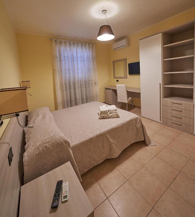 B&B Mary Grace Rossano Stazione Kültér fotó