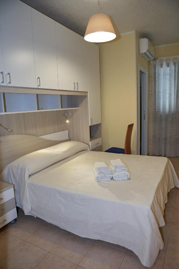 B&B Mary Grace Rossano Stazione Kültér fotó