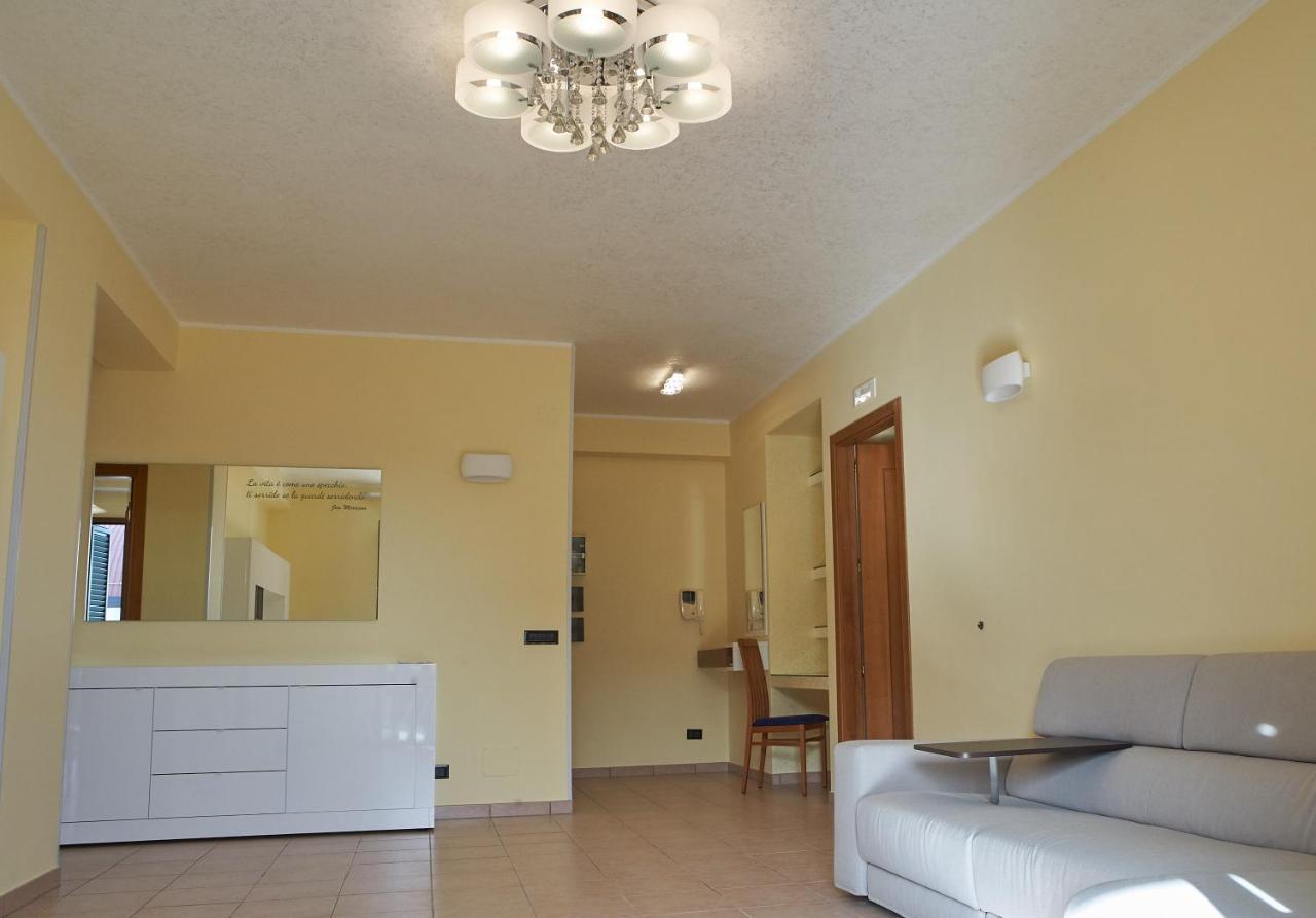 B&B Mary Grace Rossano Stazione Kültér fotó