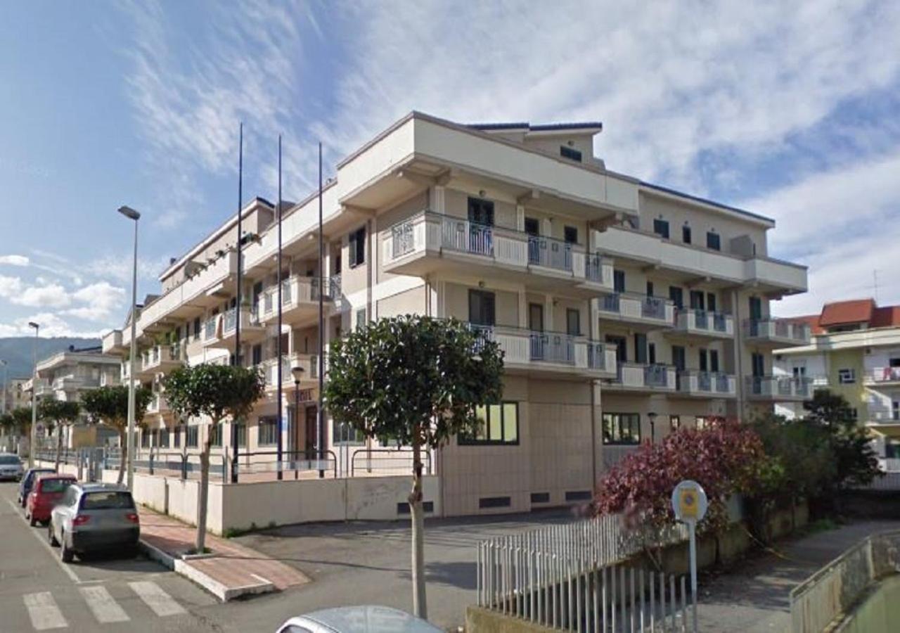 B&B Mary Grace Rossano Stazione Kültér fotó